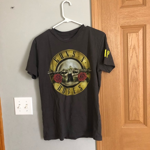 Tops - VIP Guns and Roses concert tee
